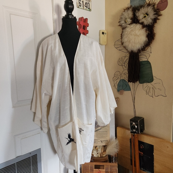 Vintage kimono with embroidery - Picture 3 of 4